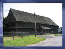 Zabytkowy Spichlerz w Skomlinie z 1777 r.